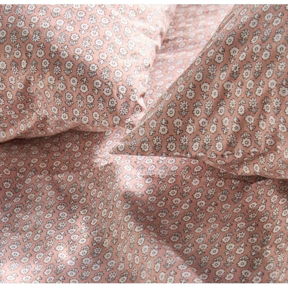 Anthropologie STANDARD Size Pillowcases Set 2 Pink Liza Floral Cottagecore - Picture 2 of 4